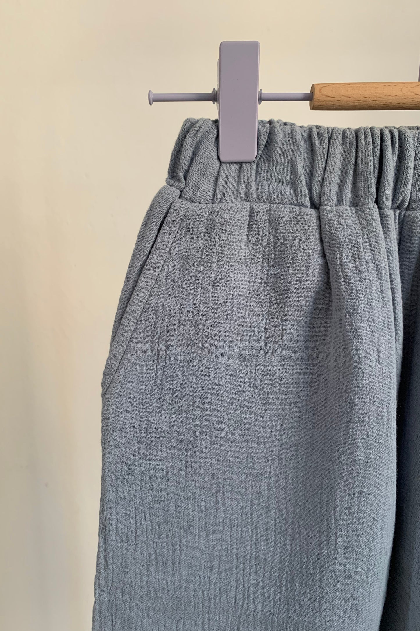 muslin pants light blue / vel. 98