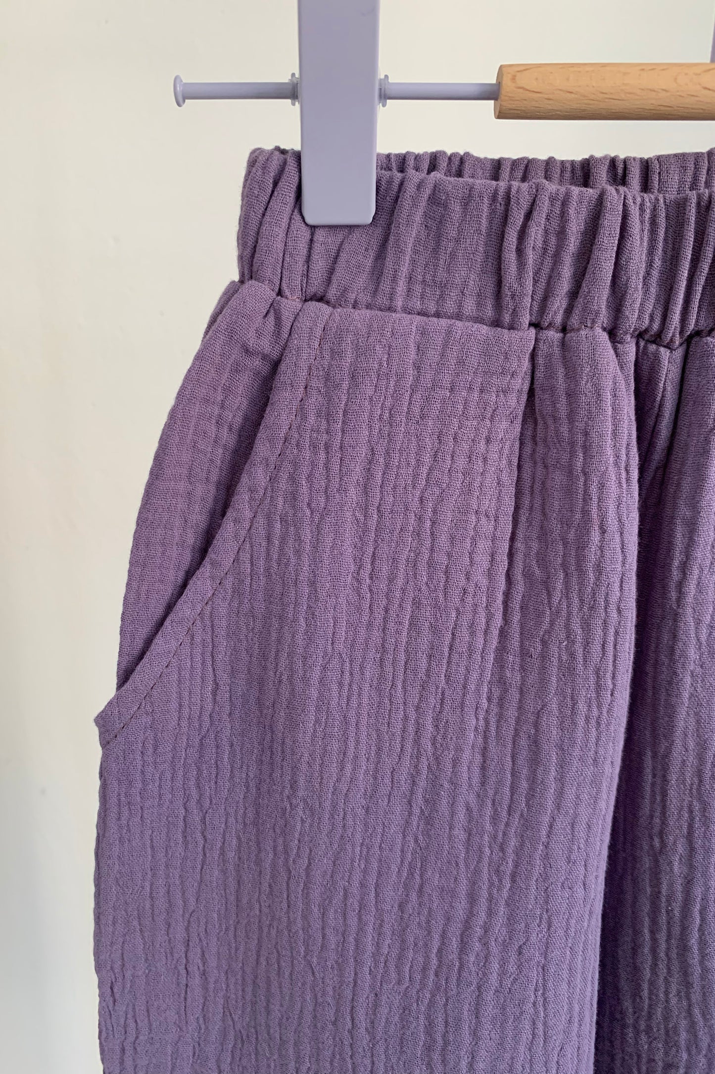 muslin pants mulberry purple / vel. 98